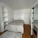 Appartement Cosy Quartier Champs Elysees