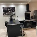 Appartement Cosy Quartier Champs Elysees