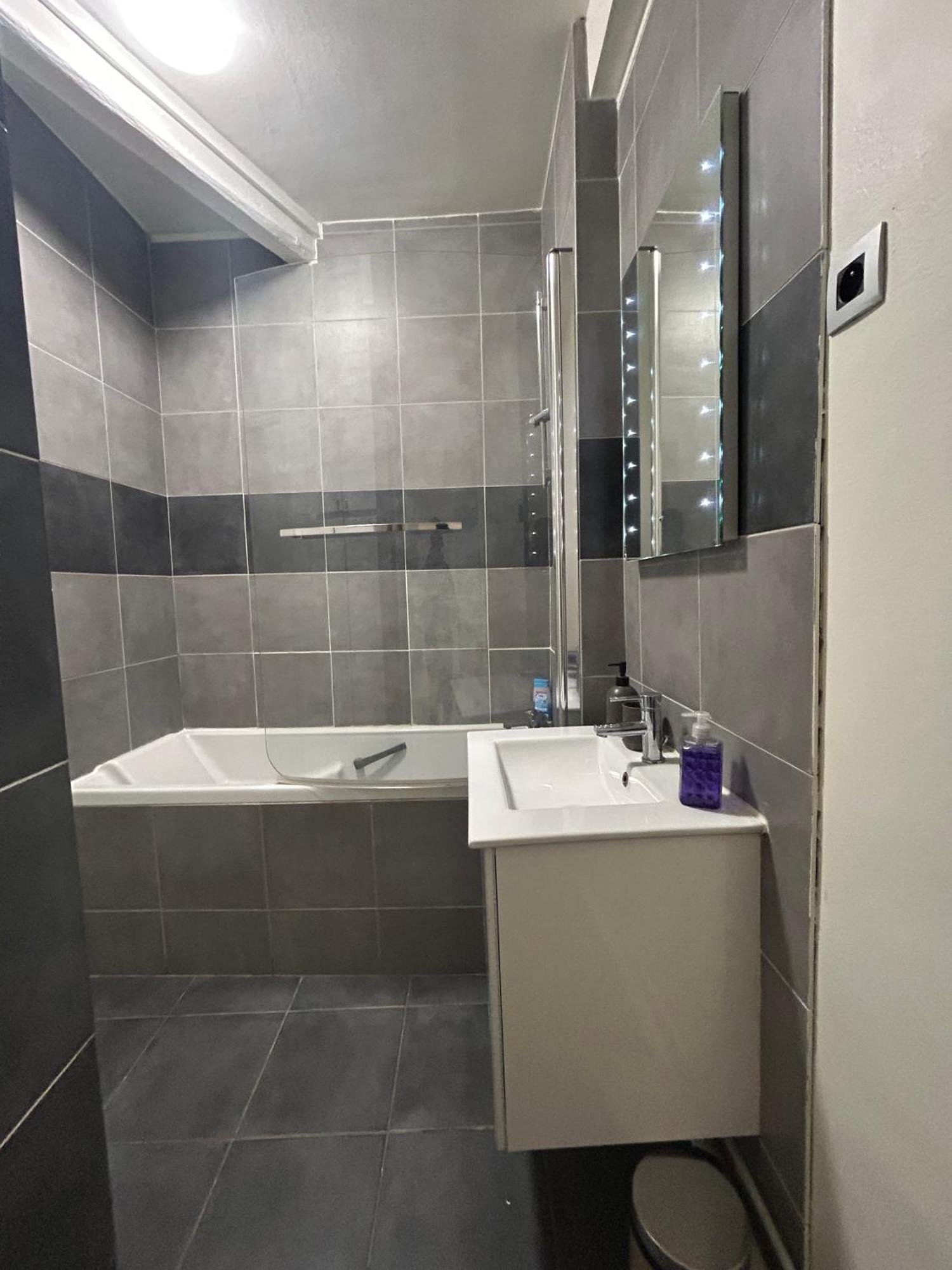 Cosy Quartier Champs Elysees Appartement